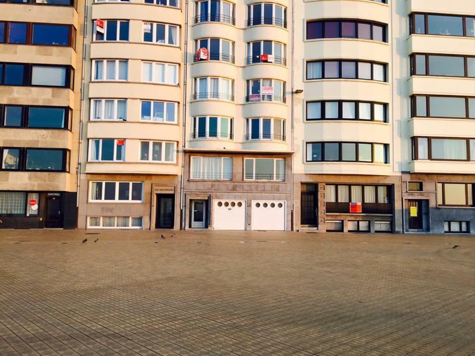 Appartement Met Prachtig Zicht Op Zee Oostende Exterior foto